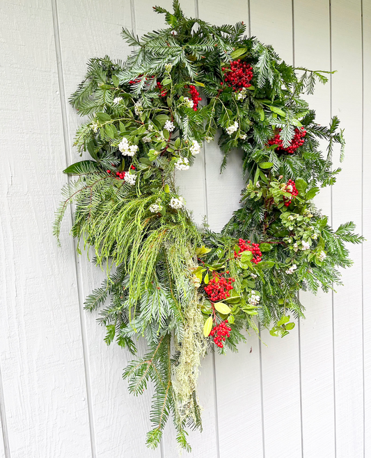 Natural Christmas - How-to Make your Own California Christmas Wreath
