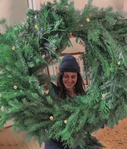 Deluxe Bespoke California Native Wreath - 32” Shag Live Greenery Holiday Decor