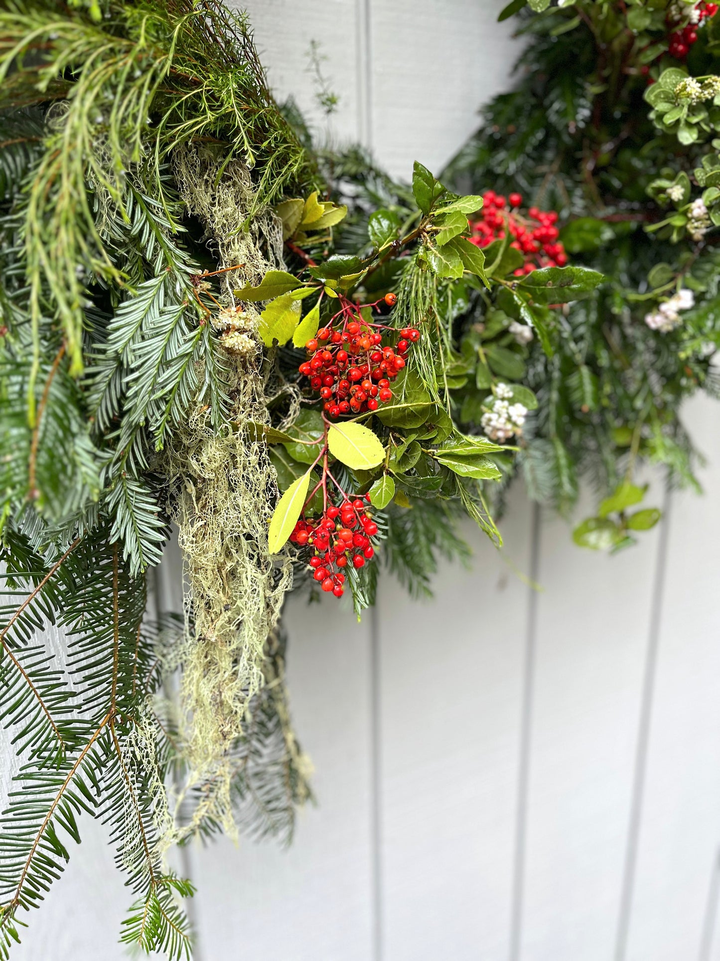 Deluxe Bespoke California Native Wreath - 32” Shag Live Greenery Holiday Decor